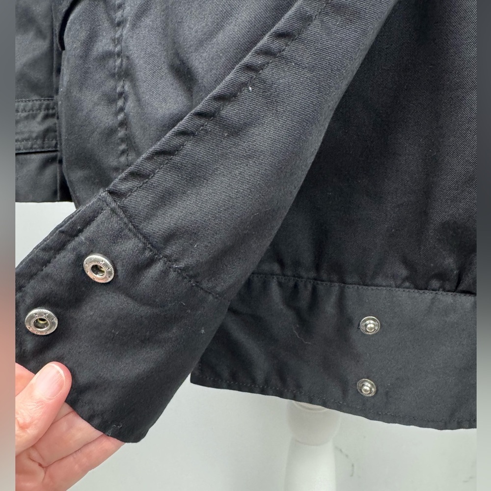 Divided By H&M Women’s Black Short Trench Coat Pockets Belted Lightweight Size 2 - Picture 7 of 13